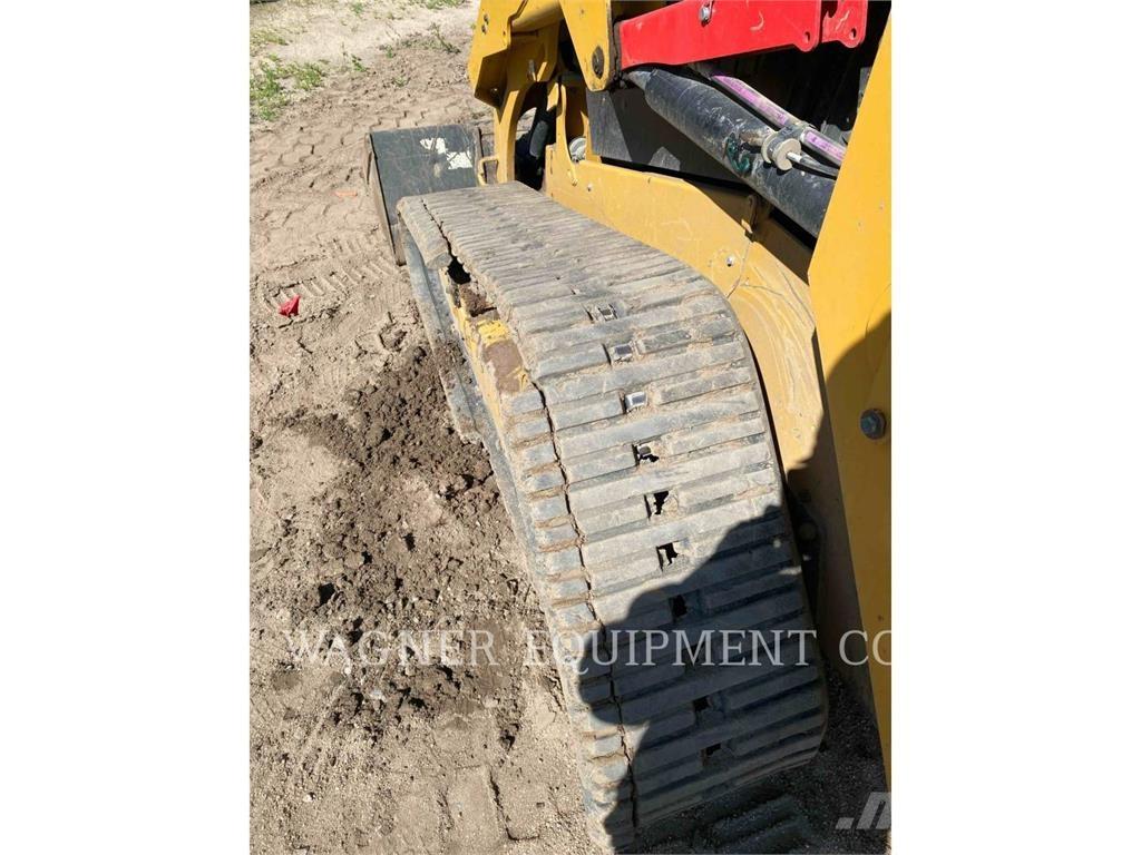 CAT 279D3 لوادر زحافة