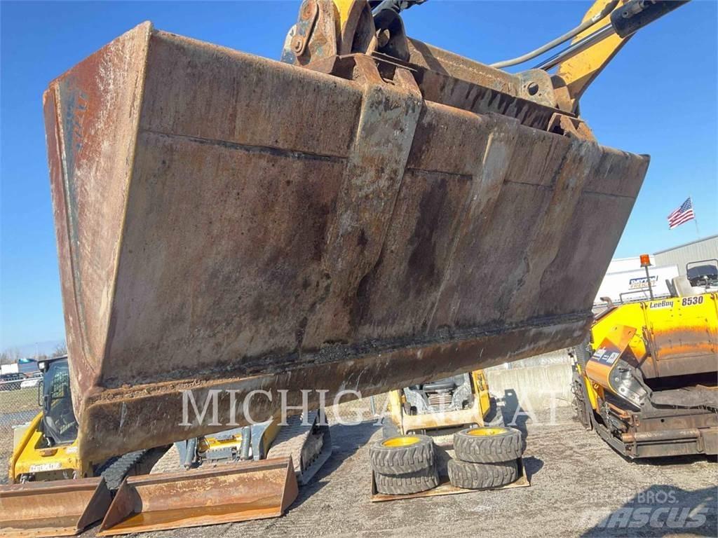 CAT 279D3 AQB لوادر انزلاقية التوجيه