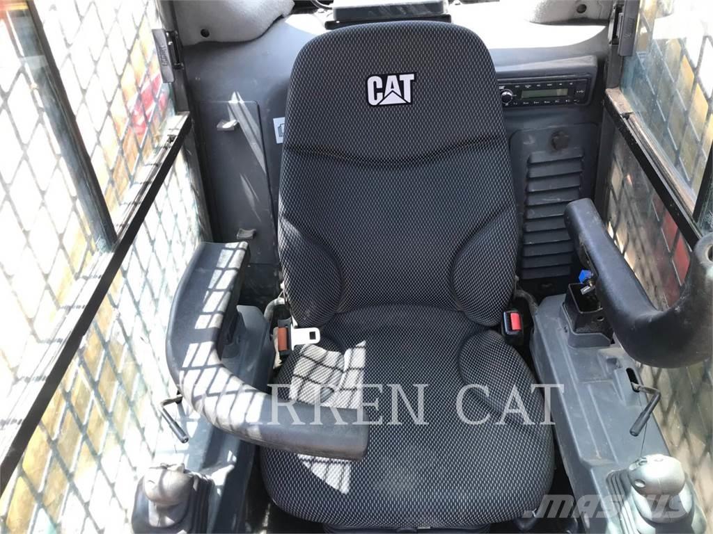 CAT 279D3 C3H2 لوادر زحافة