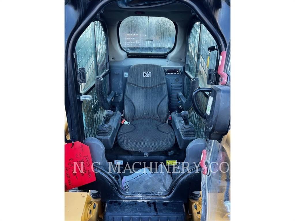 CAT 279D3 H2CB لوادر انزلاقية التوجيه
