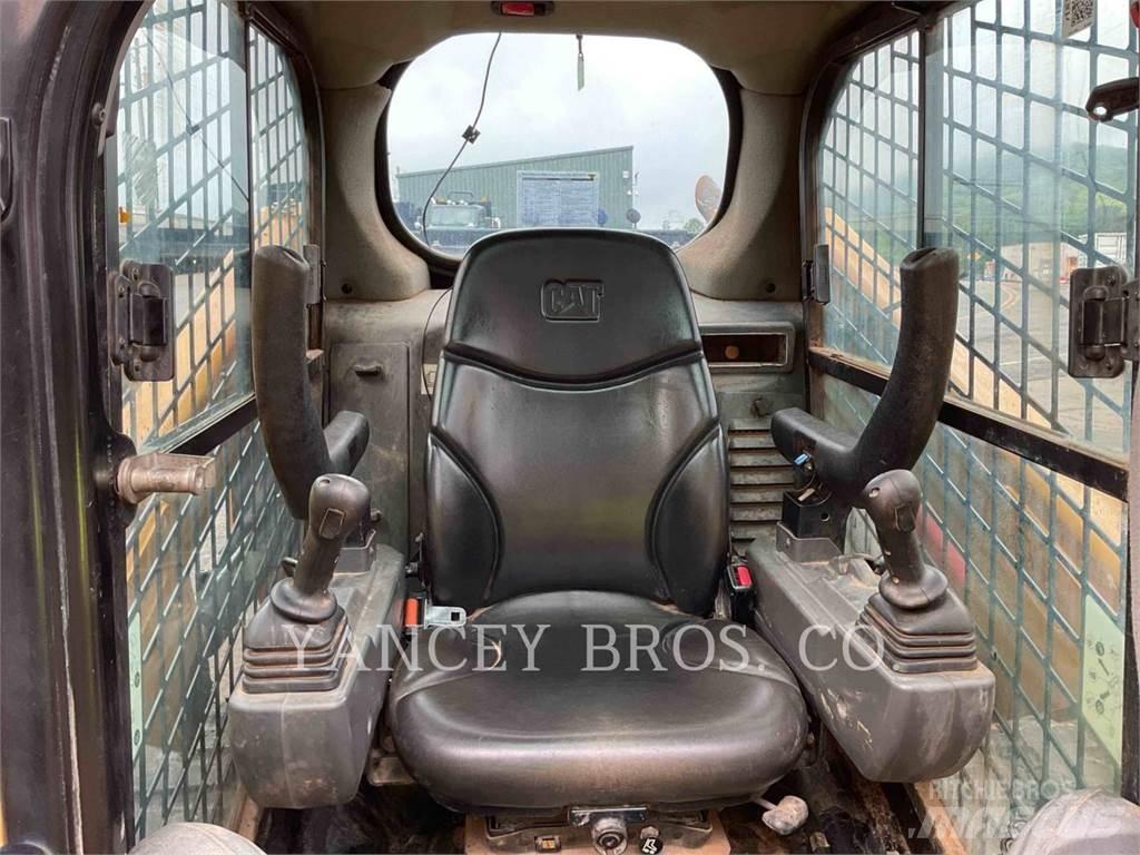 CAT 279D3 HF لوادر انزلاقية التوجيه