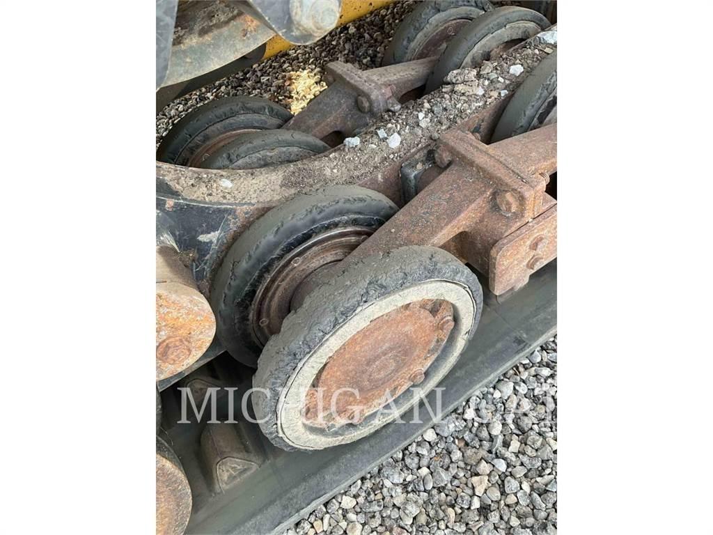 CAT 287C2 A2Q لوادر انزلاقية التوجيه