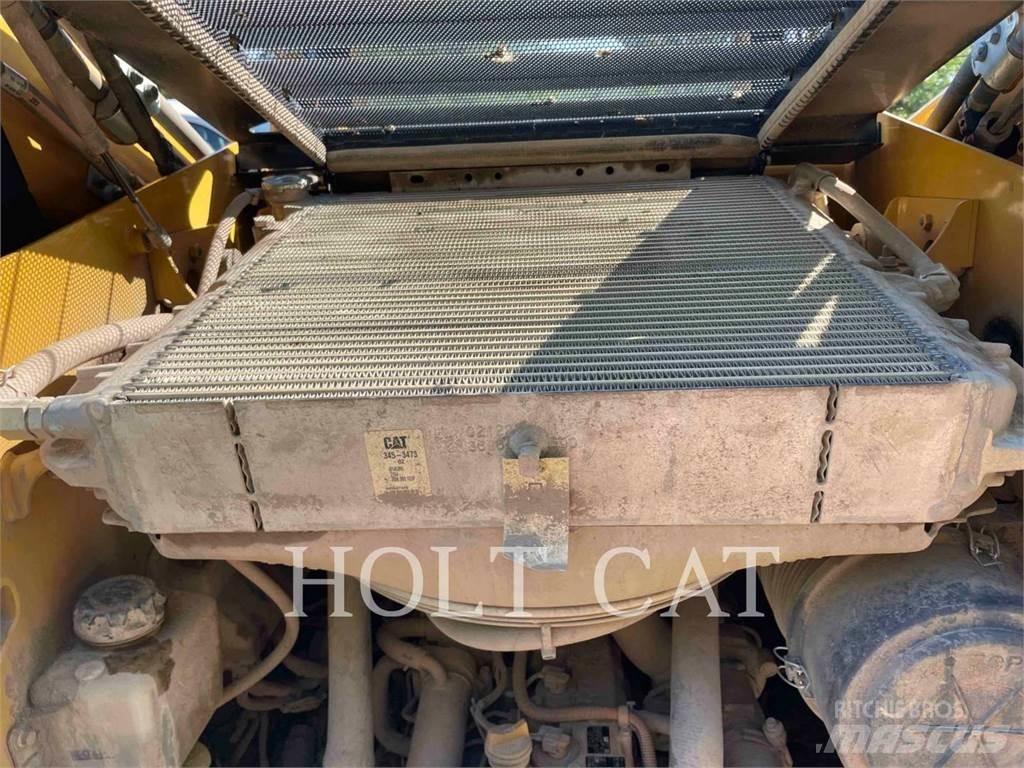 CAT 289D لوادر انزلاقية التوجيه