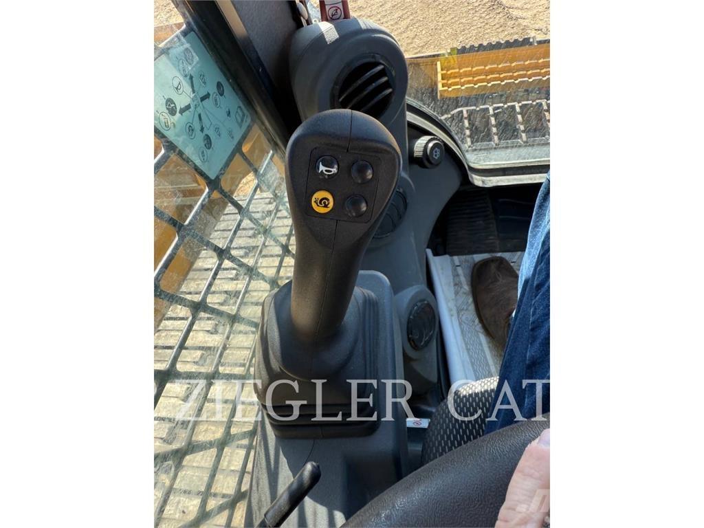 CAT 289D3 لوادر زحافة