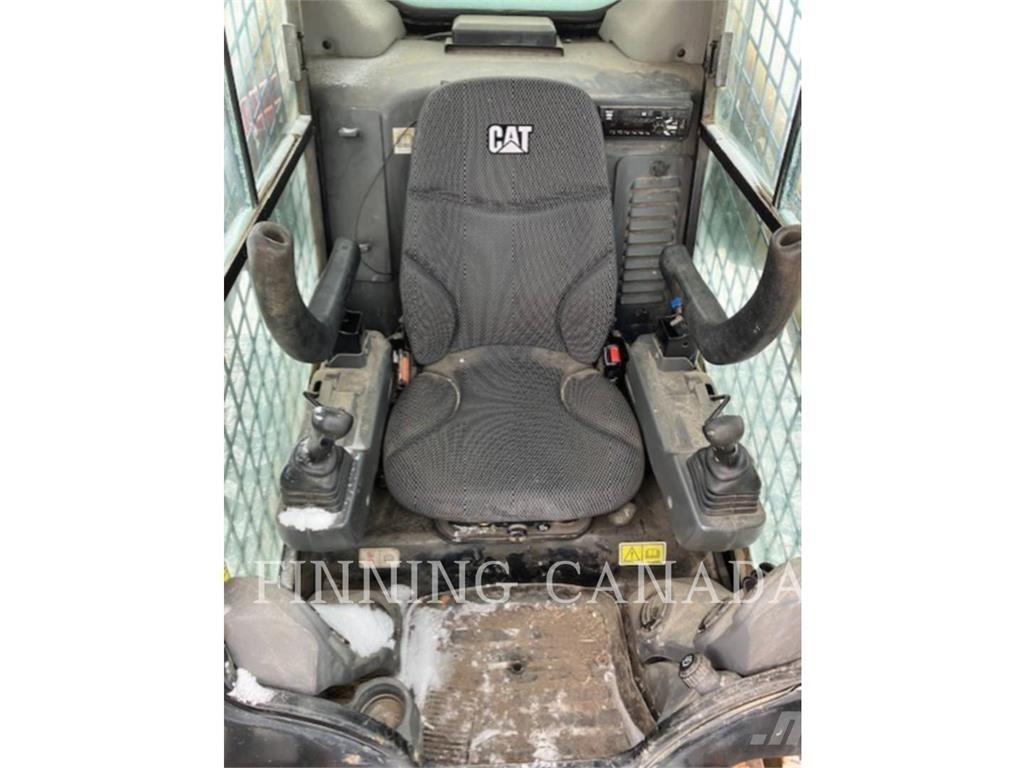 CAT 289D3 لوادر زحافة