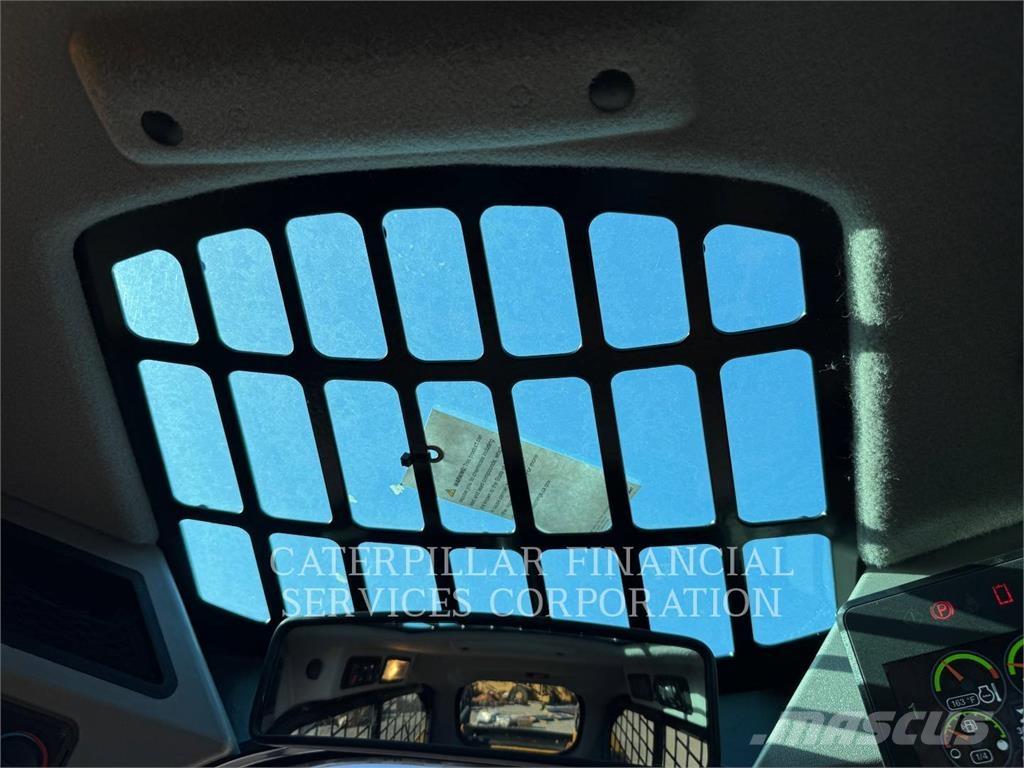 CAT 289D3 لوادر زحافة