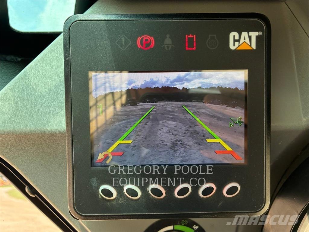CAT 289D3 لوادر زحافة