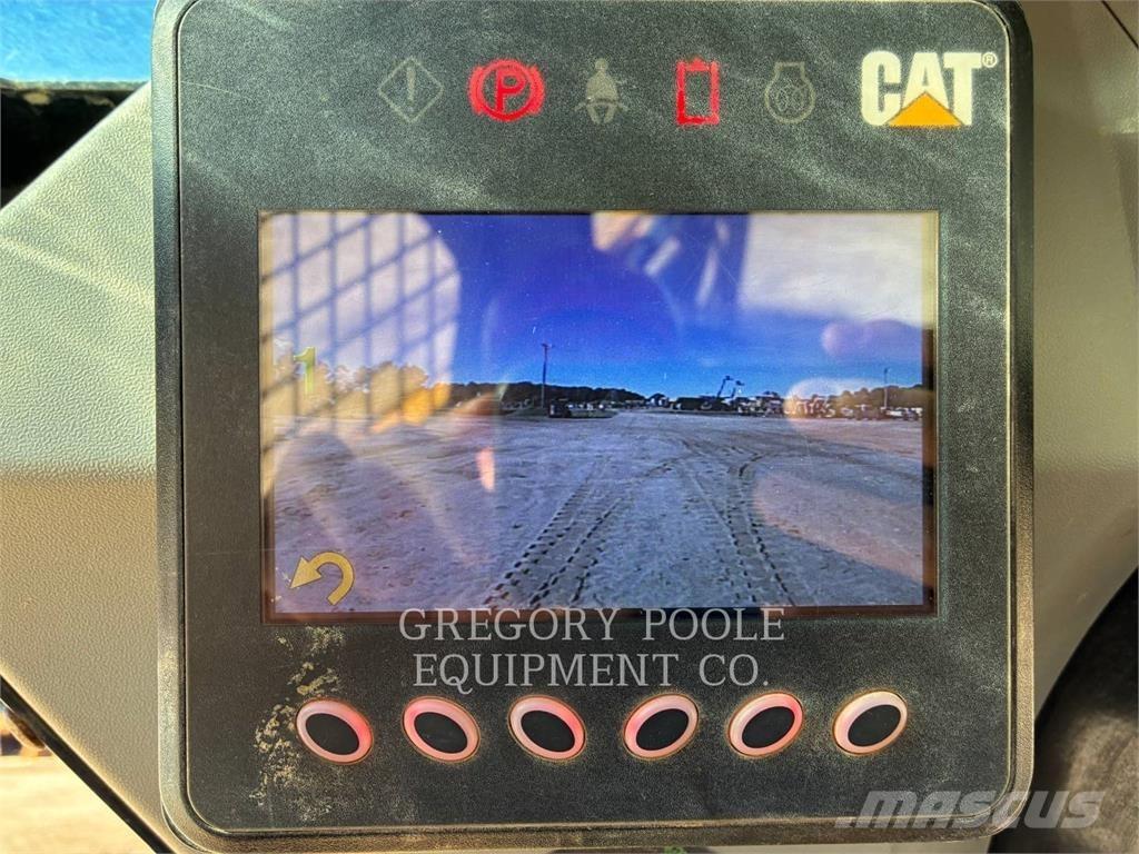 CAT 289D3 لوادر زحافة