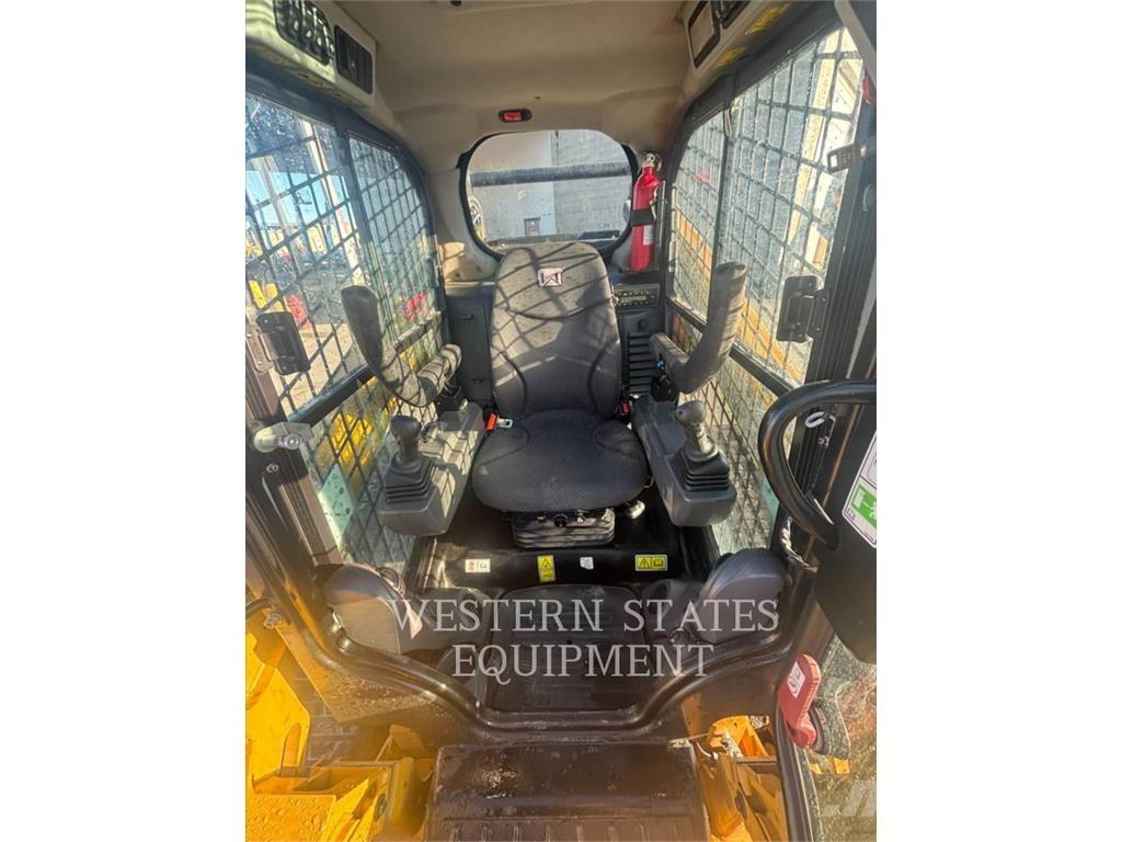 CAT 289D3 لوادر انزلاقية التوجيه