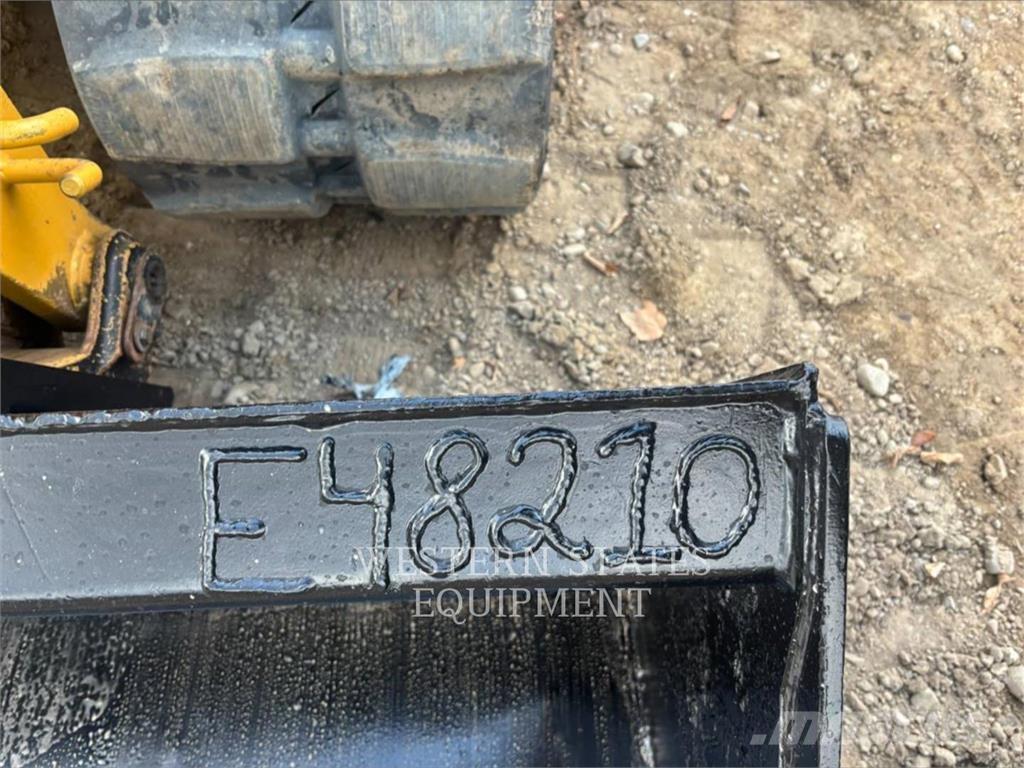 CAT 289D3 لوادر انزلاقية التوجيه