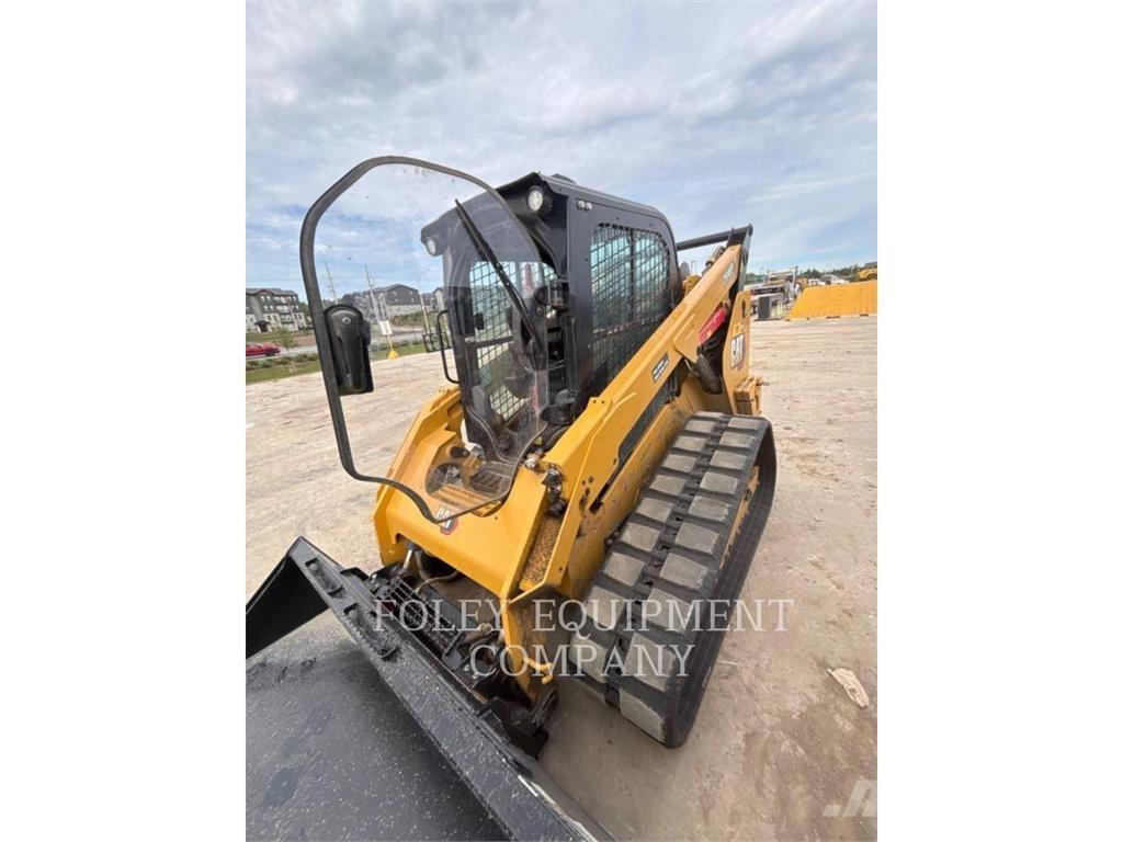CAT 289D3XPS2C لوادر انزلاقية التوجيه