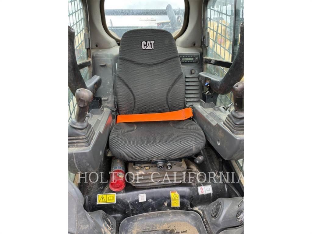CAT 299 HF لوادر انزلاقية التوجيه