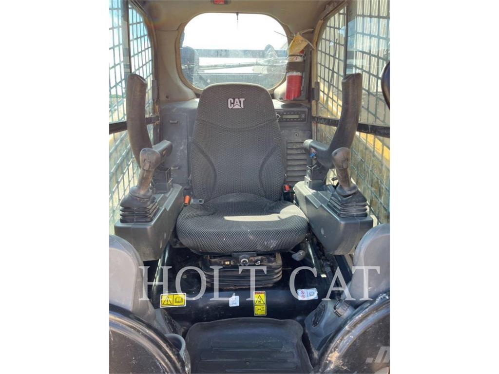 CAT 299D XHP لوادر انزلاقية التوجيه