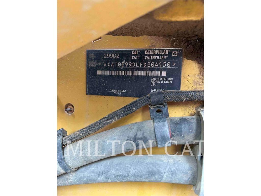 CAT 299D2 لوادر زحافة