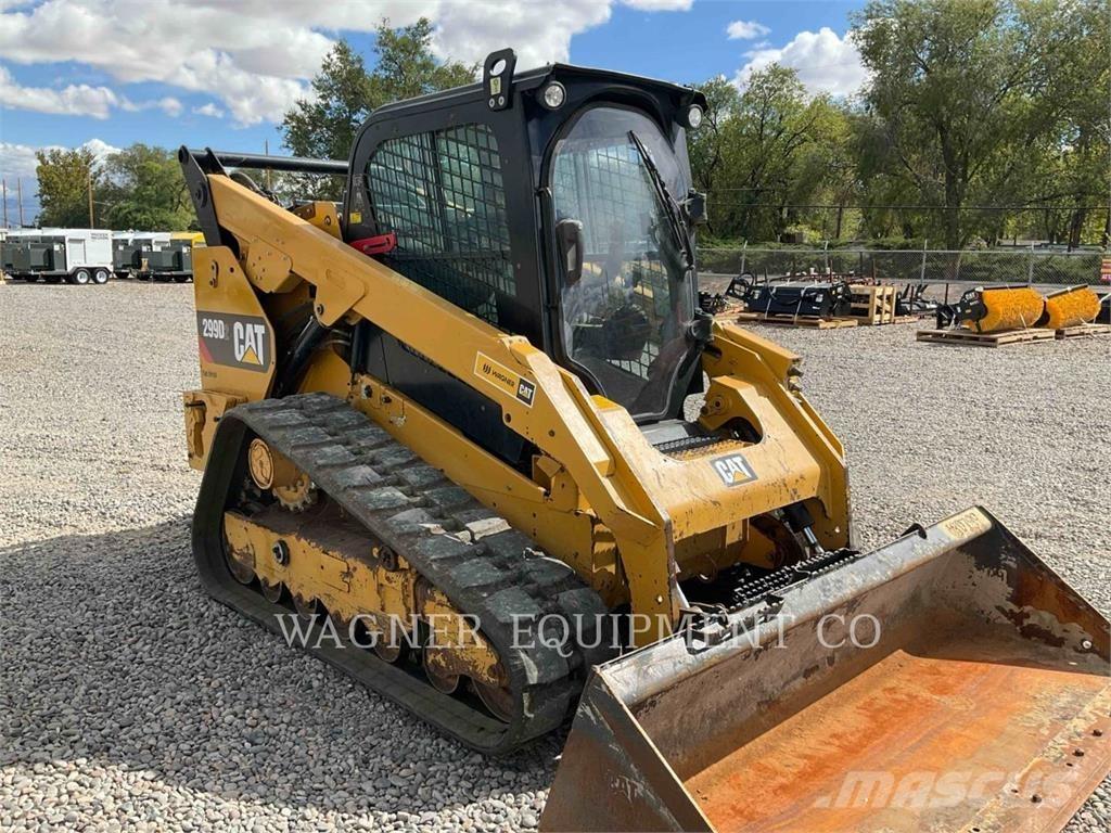 CAT 299D2 لوادر زحافة