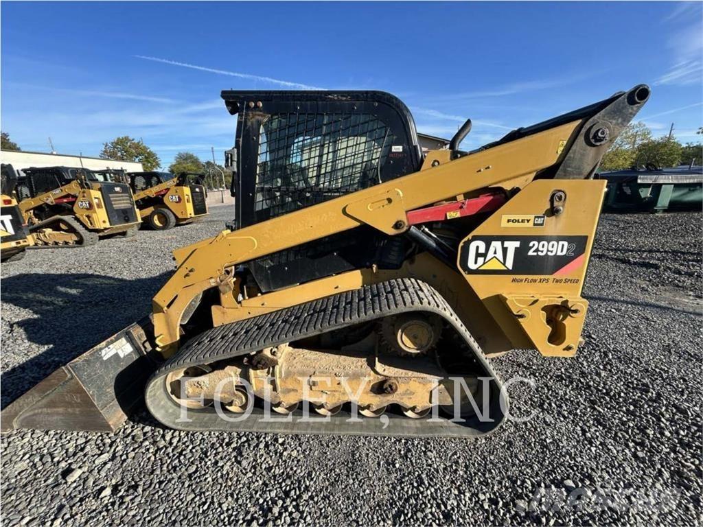 CAT 299D2 لوادر زحافة