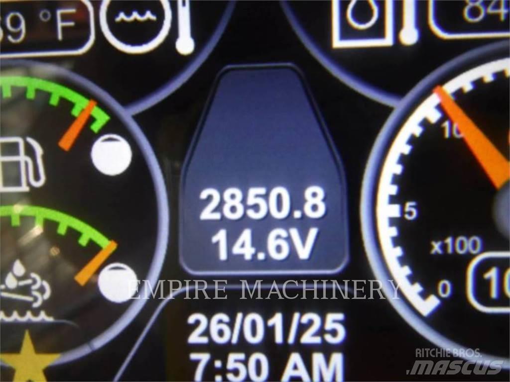 CAT 299D2 CA لوادر انزلاقية التوجيه