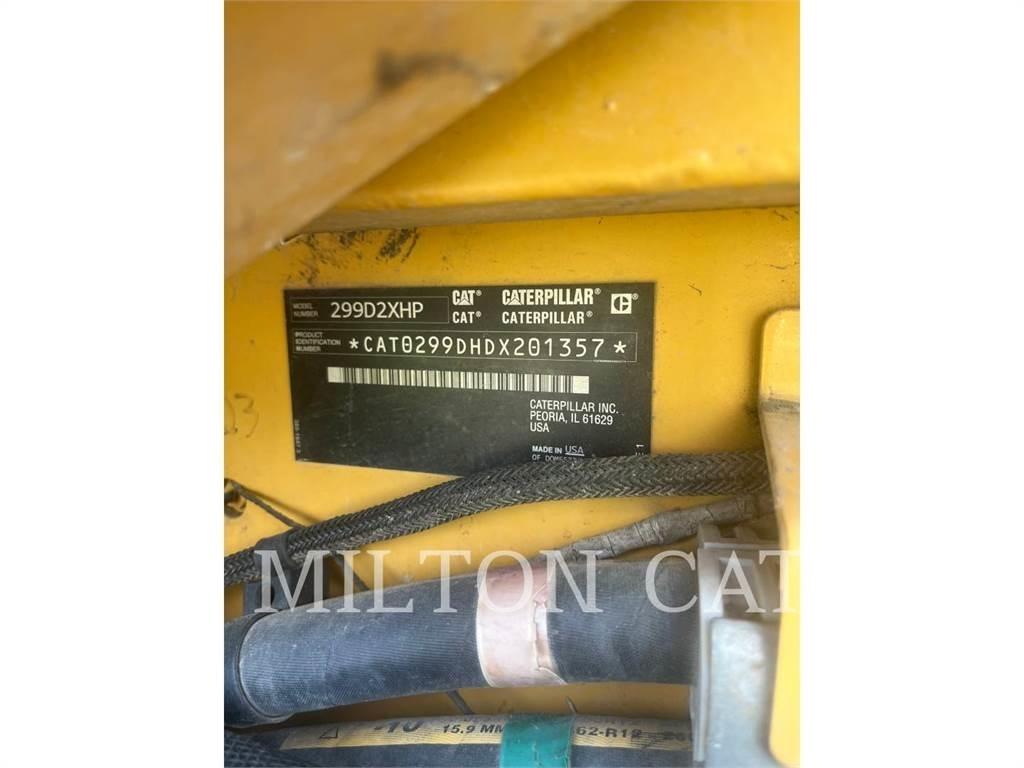 CAT 299D2XHP لوادر زحافة