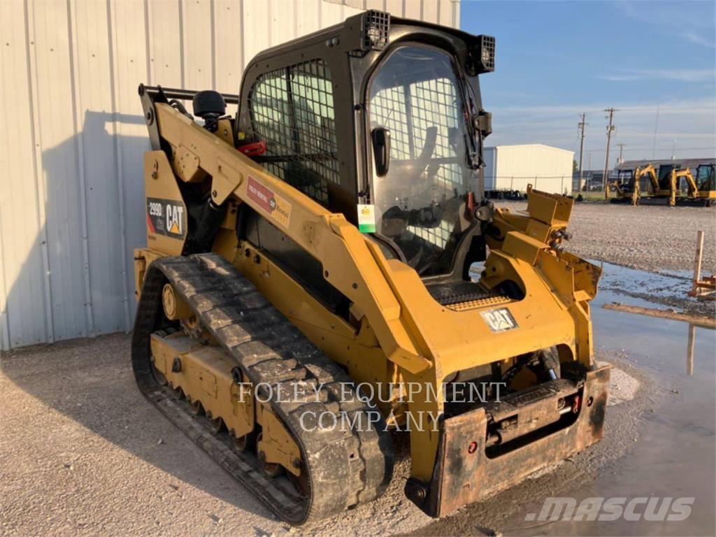 CAT 299D2XHP2C لوادر انزلاقية التوجيه
