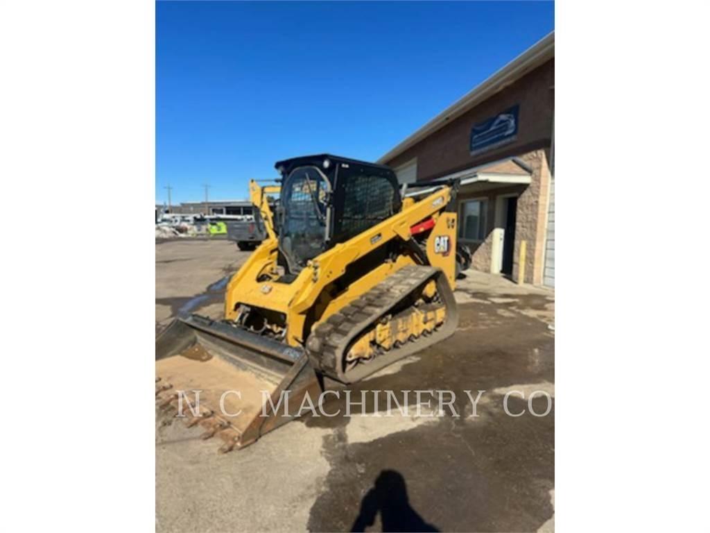 CAT 299D3 لوادر انزلاقية التوجيه