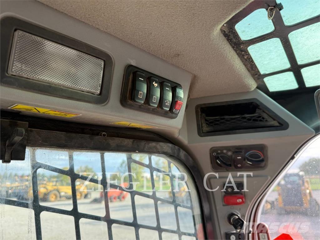 CAT 299D3 لوادر زحافة