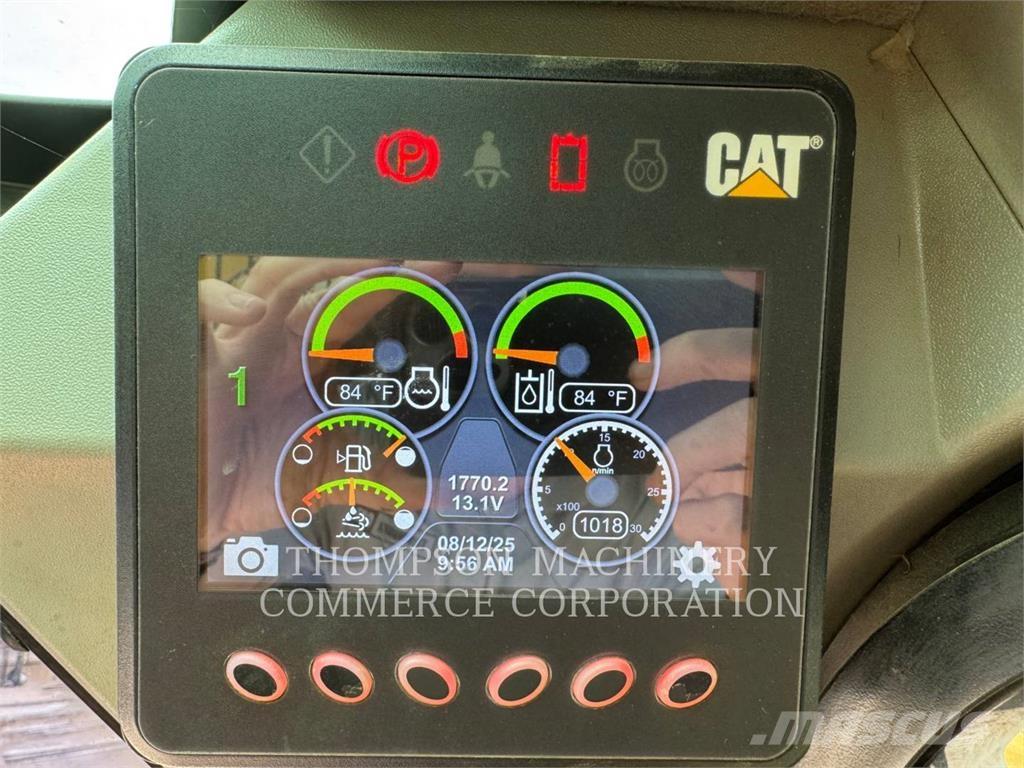 CAT 299D3 لوادر زحافة
