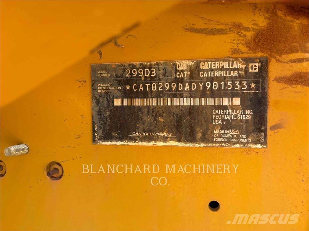 CAT 299D3 لوادر زحافة