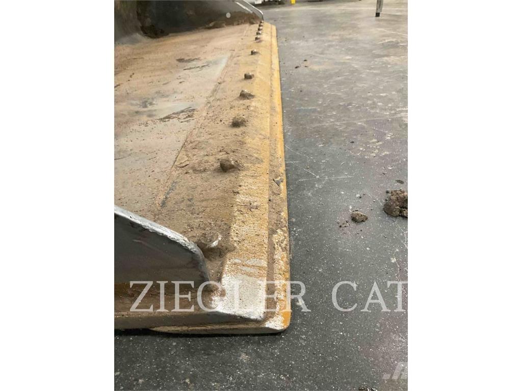 CAT 299D3 لوادر زحافة