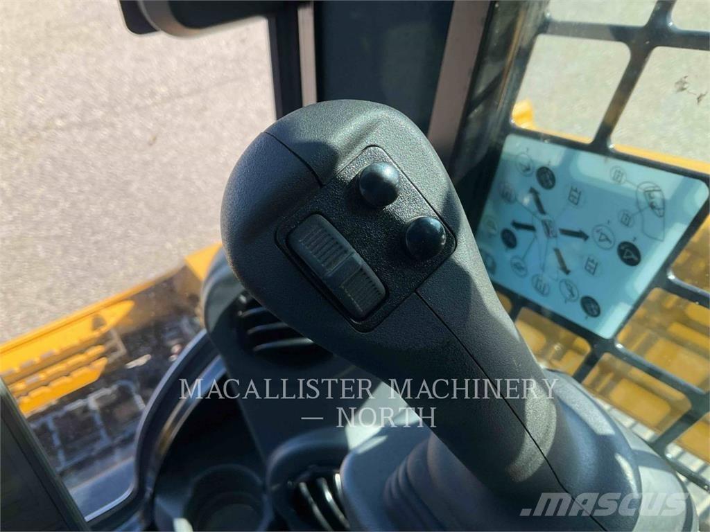 CAT 299D3 لوادر زحافة