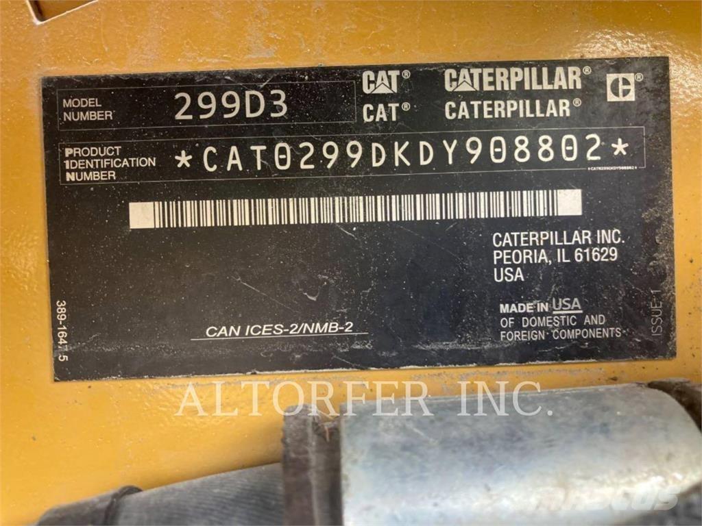 CAT 299D3 لوادر انزلاقية التوجيه