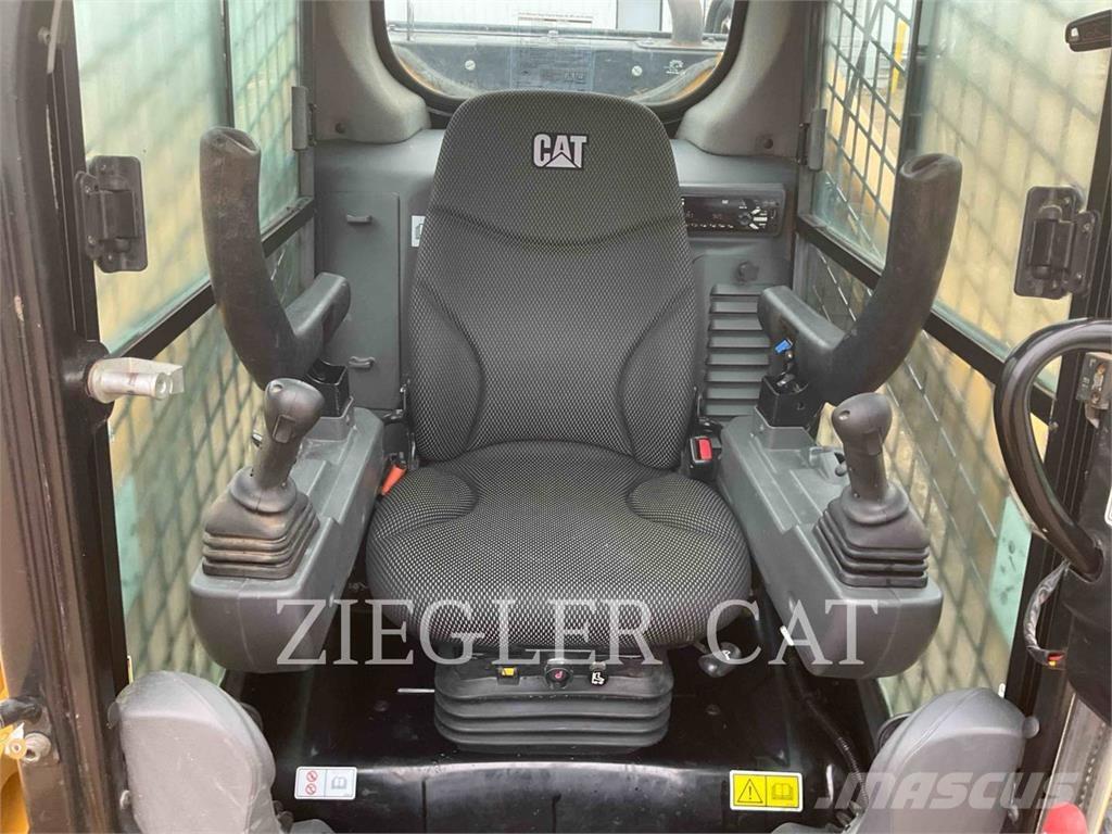 CAT 299D3 لوادر زحافة