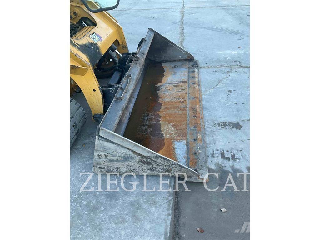 CAT 299D3 لوادر زحافة