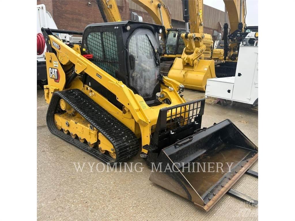 CAT 299D3 XE لوادر انزلاقية التوجيه