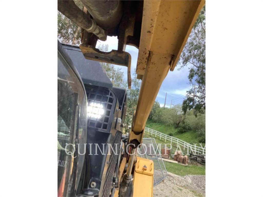 CAT 299D3 XE لوادر انزلاقية التوجيه