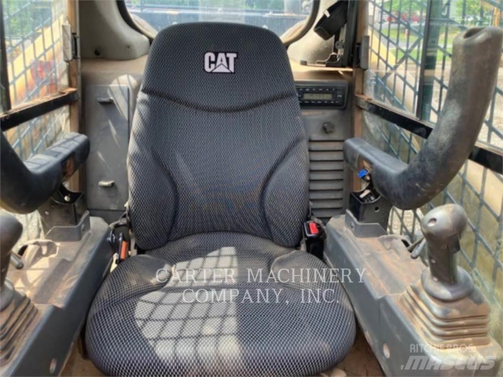 CAT 299D3 XE لوادر انزلاقية التوجيه