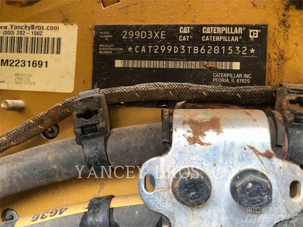CAT 299D3 XED2 لوادر انزلاقية التوجيه