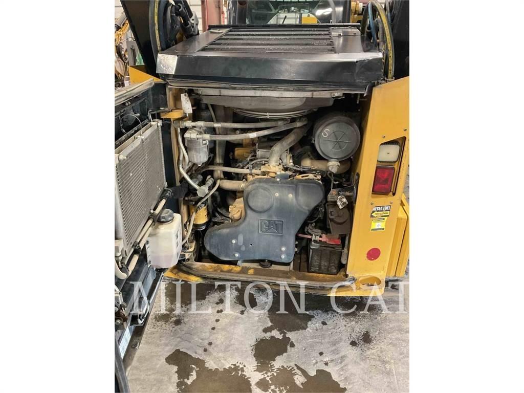 CAT 299D3 XHP لوادر انزلاقية التوجيه