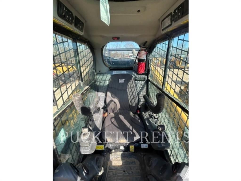 CAT 299D3XE لوادر زحافة