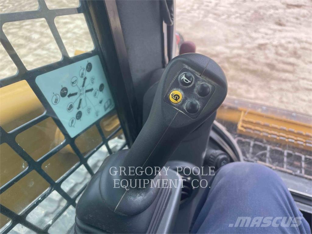 CAT 299D3XE لوادر زحافة