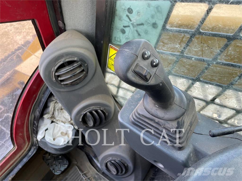 CAT 299D3XE لوادر زحافة