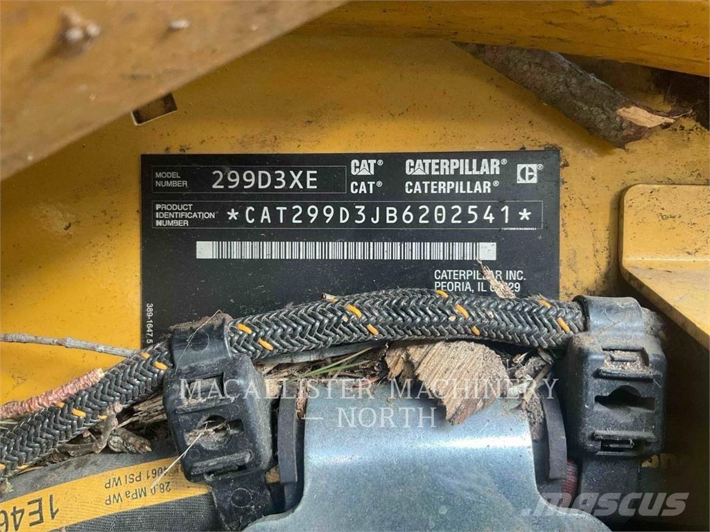 CAT 299D3XE لوادر زحافة
