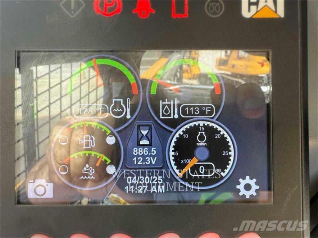 CAT 299D3XE لوادر انزلاقية التوجيه