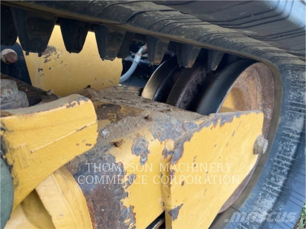 CAT 299D3XE لوادر زحافة