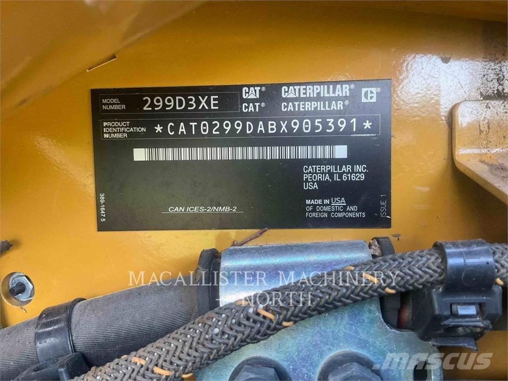 CAT 299D3XE AQR لوادر انزلاقية التوجيه