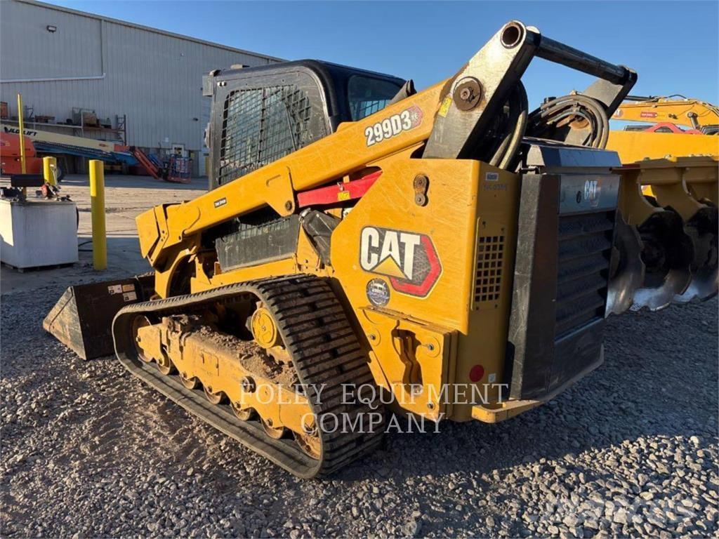 CAT 299D3XE2C لوادر انزلاقية التوجيه