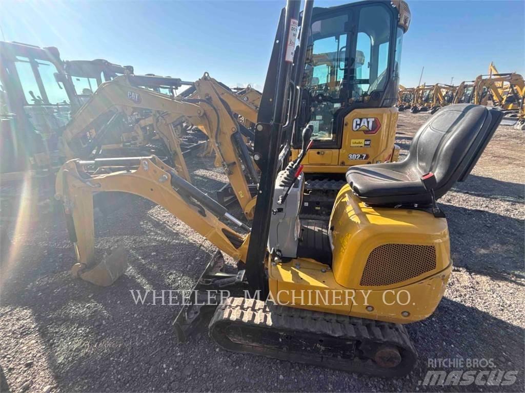 CAT 300.9D حفارات زحافة