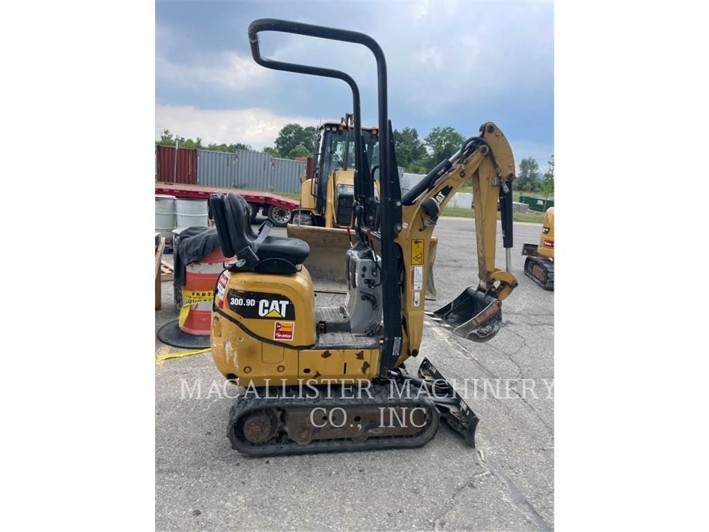 CAT 300.9D حفارات زحافة