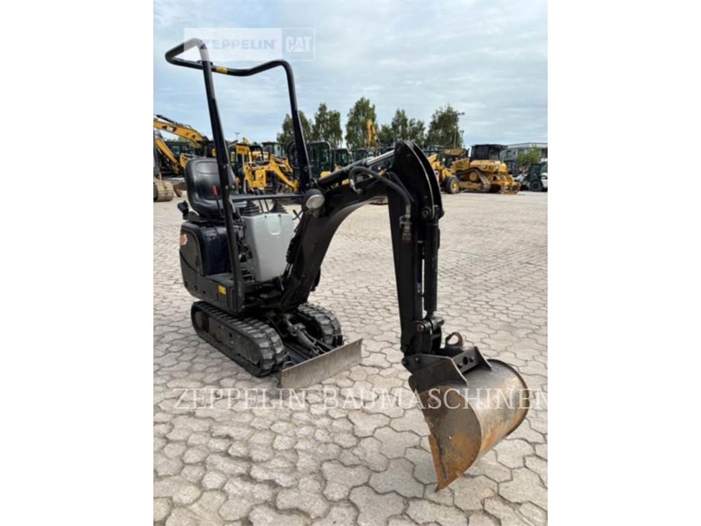 CAT 300.9D حفارات زحافة