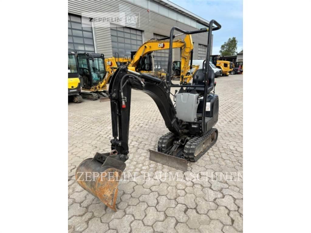CAT 300.9D حفارات زحافة