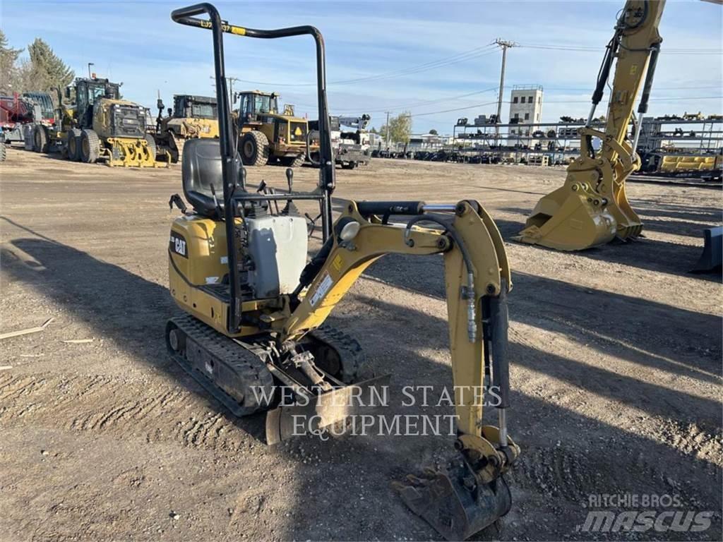 CAT 300.9D حفارات زحافة